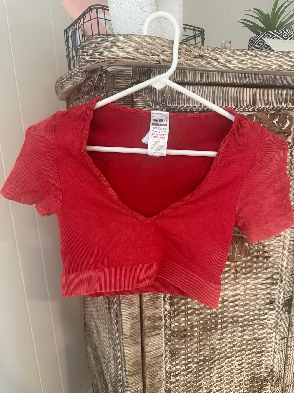 Gymshark Red V-Neck Ribbed Short Sleeve Crop Top